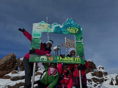 MOUNT KENYA, POINT LENANA